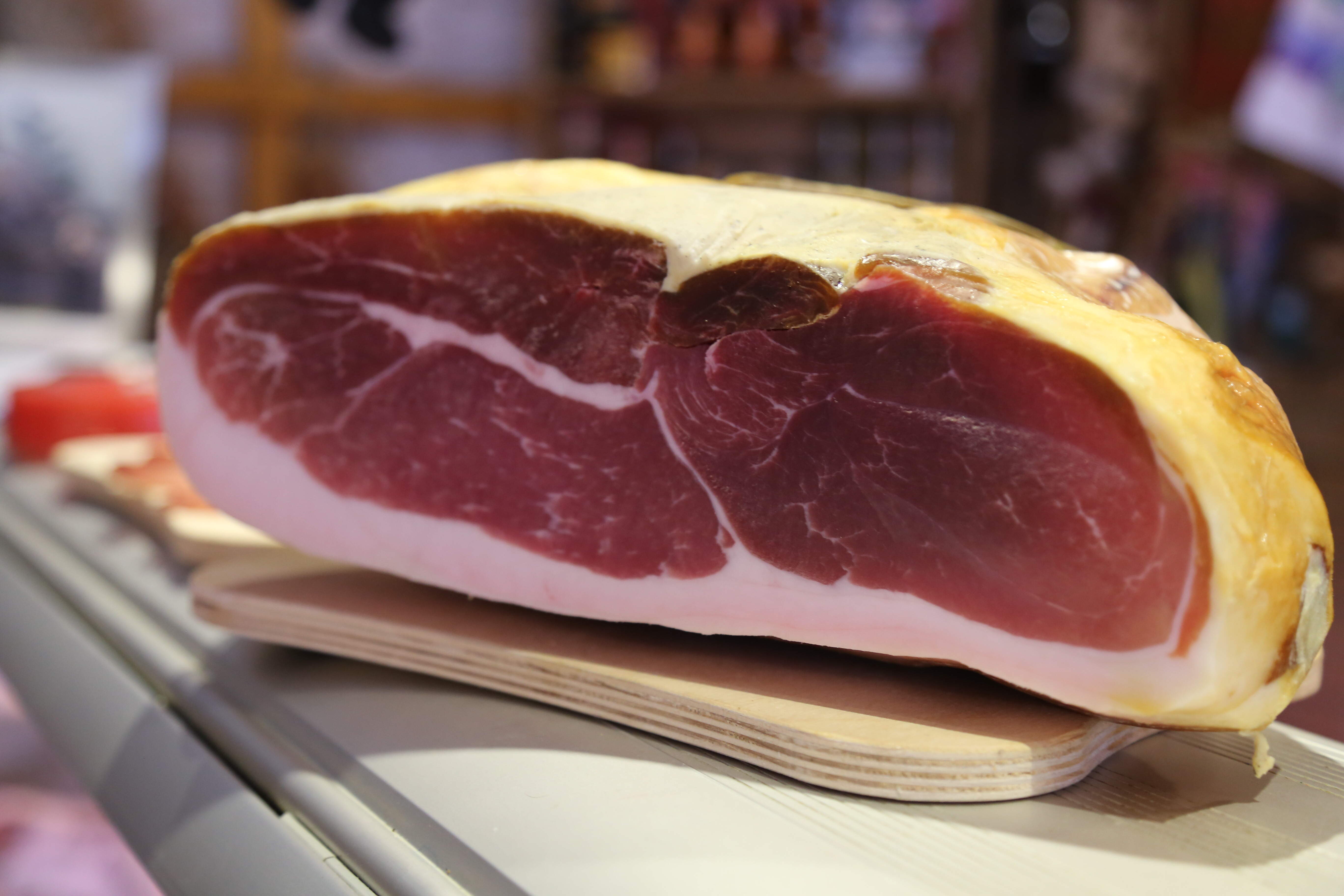 PROSCIUTTO CRUDO DISSOSSATO RISERVA